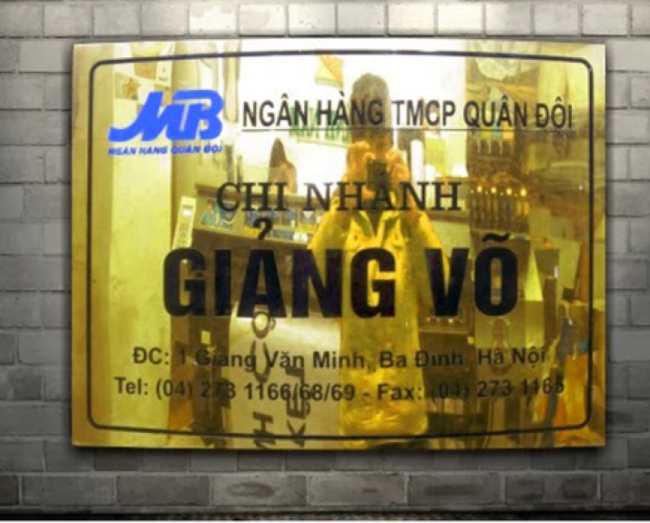 biển inox v&agrave;ng gương